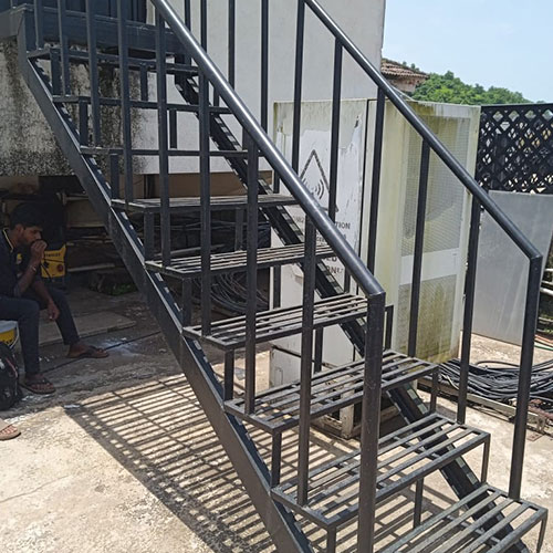 Paji Fabricator And Interior Designer